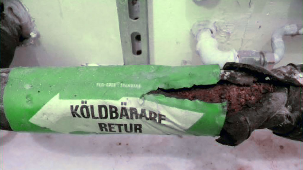 Järnrören hade rostat sönder både från in- och utsidan.