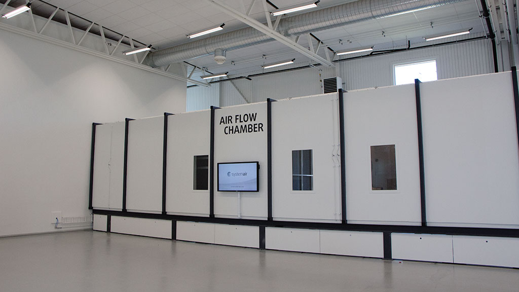 Kammaren för test av luftflöde sitter ihop med ljudrummet. Foto: Marie Granmar
